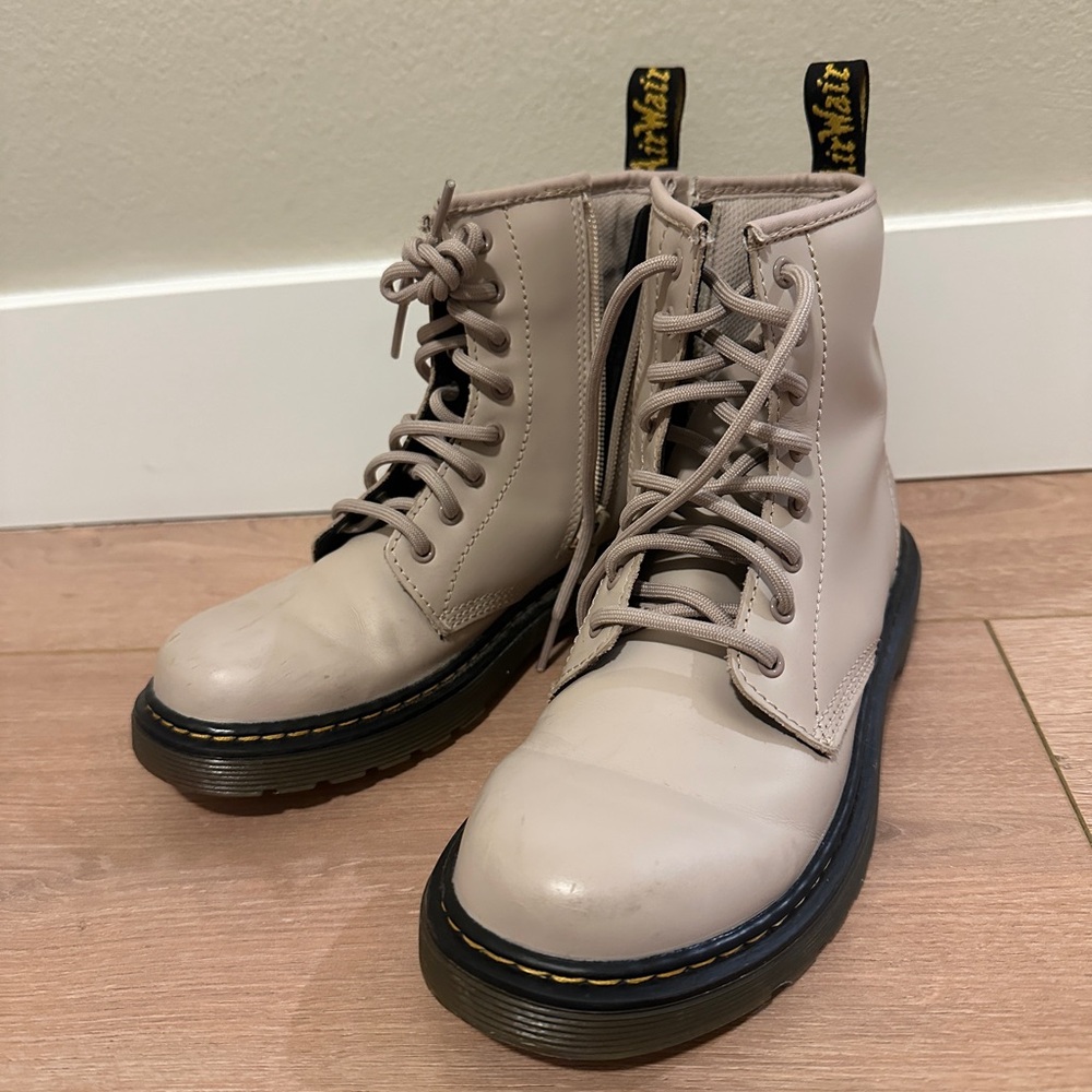 Girls Dr. Martens Gray/Taupe Leather Boots